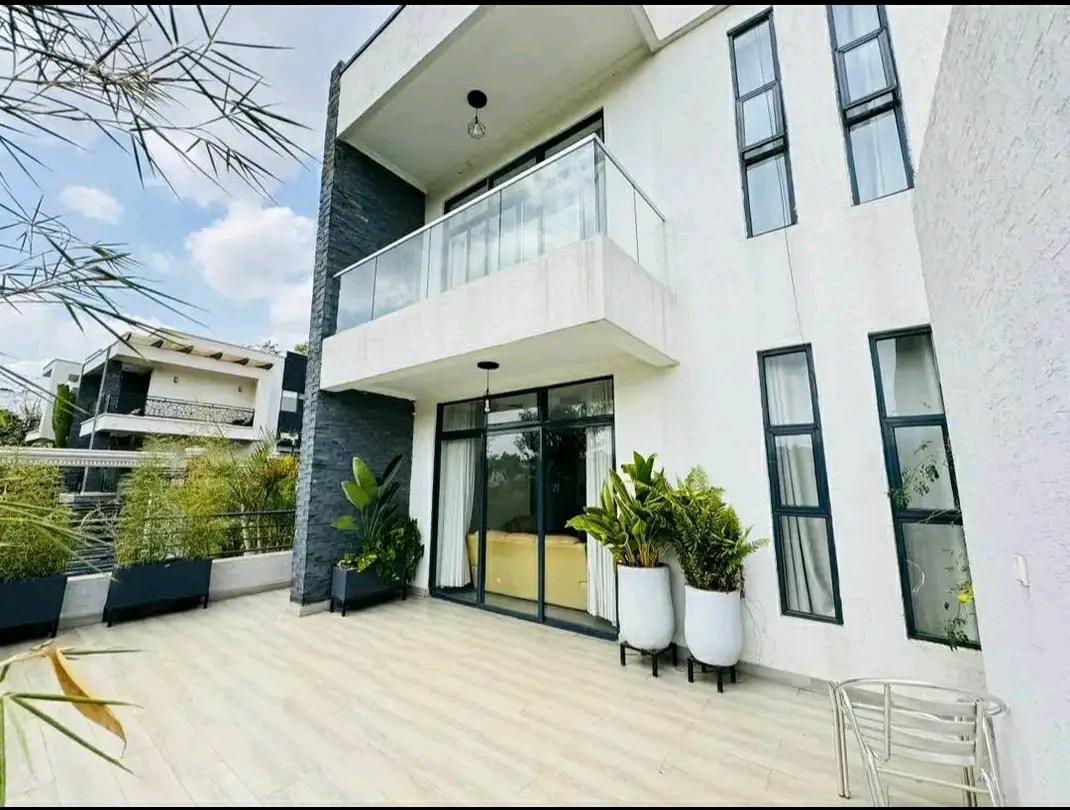 Furnished House For. Rent.